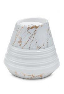 Urna cineraria in porcellana 'Maya' | Marmo di Carrara con venature dorate