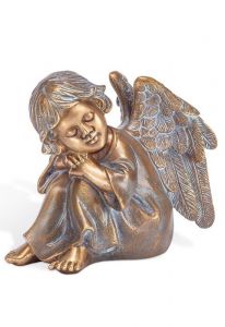 Statua commemorativa Angelo seduto – 3D, a terreno, con perni di sotto